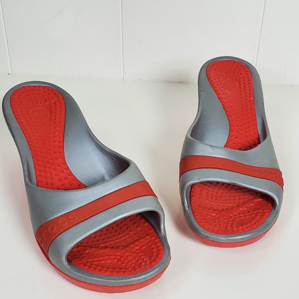 Crocs Sassery 3" wedge slipon sandles size 7 - Picture 2 of 10